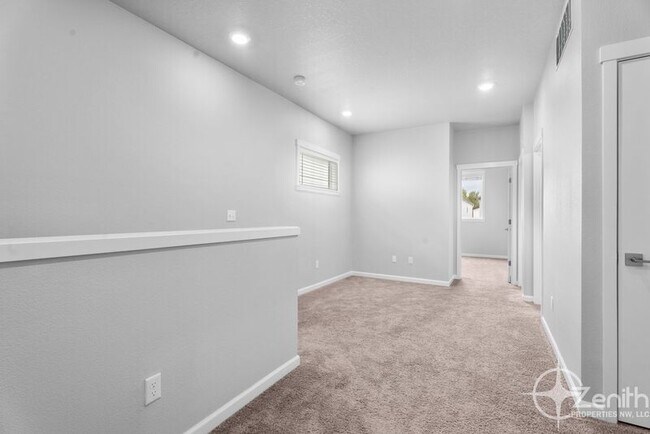 Building Photo - 16314 NE 20th St