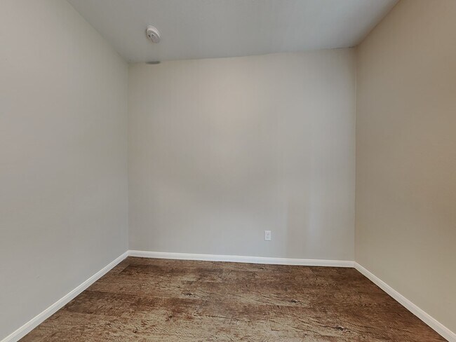 Building Photo - 4065 Mossy Pl Ln