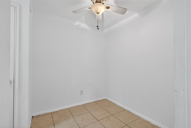 Building Photo - 9550 Deering Dr