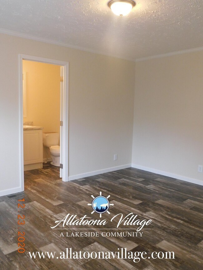 Building Photo - Brand New Home with Lake Access! 3BR/2Bth ...