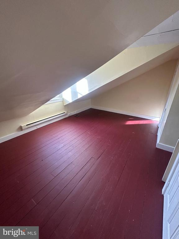 Building Photo - 349 Pearl St