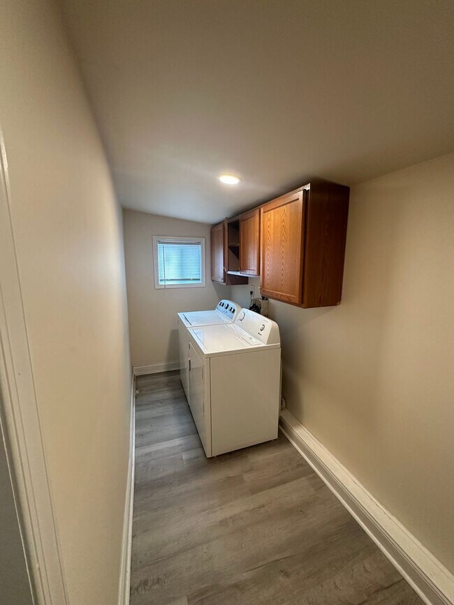 Building Photo - Updated 2 Bedroom Home in Media Borough with Private Yard