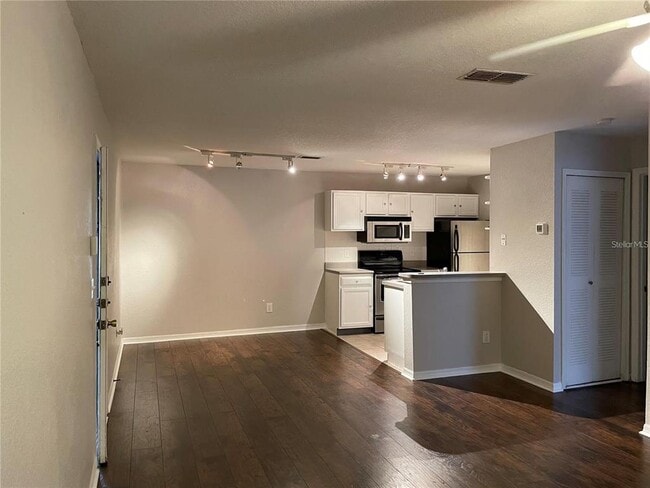 Building Photo - 7630 Pissarro Dr