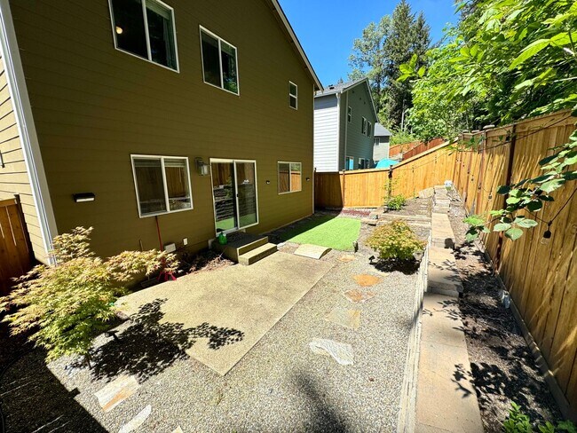 Building Photo - Charming 3-Bedroom Home in DuPont, WA