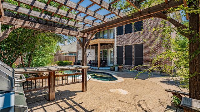 Building Photo - 6067 Chippewa Trail