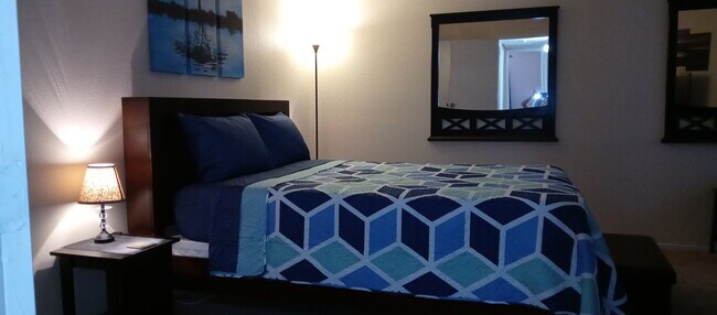 Building Photo - 5151 Pioneer Ave