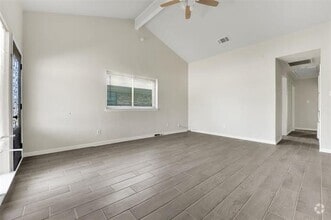 Building Photo - 405 S Las Vegas Trail