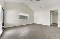 Building Photo - 405 S Las Vegas Trail