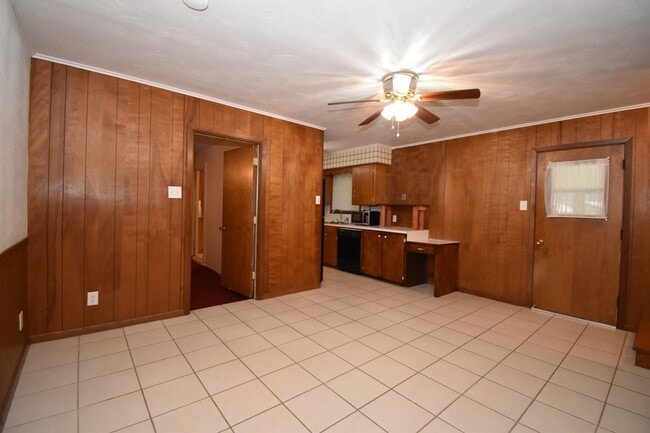 Building Photo - 4 Bed 2 Bath Home in Ruston