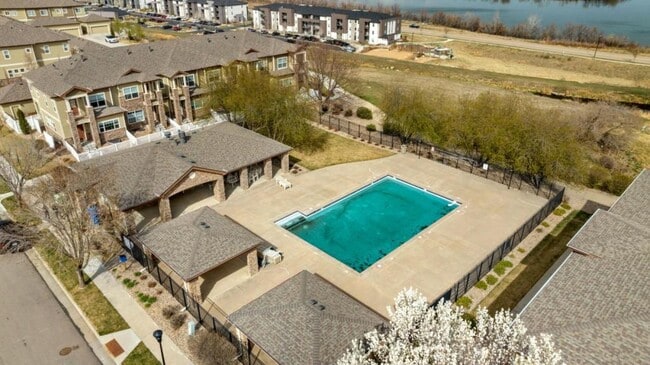 Building Photo - 5014 Brookfield Dr