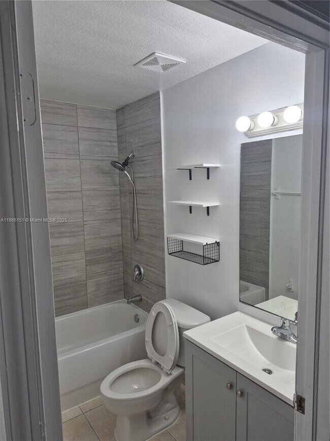 Building Photo - 2317 Liberty St