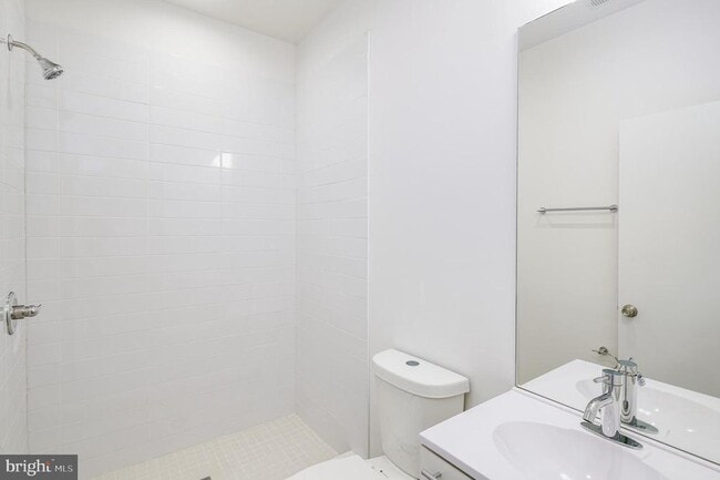 Building Photo - 1842 E Harold St