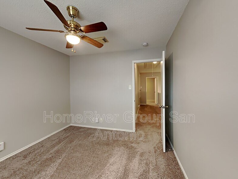 Building Photo - 18542 Brigantine Creek