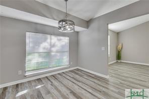 Building Photo - 60 Quail Forest Dr