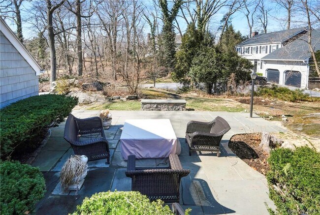 Building Photo - 59 Clinton Ave