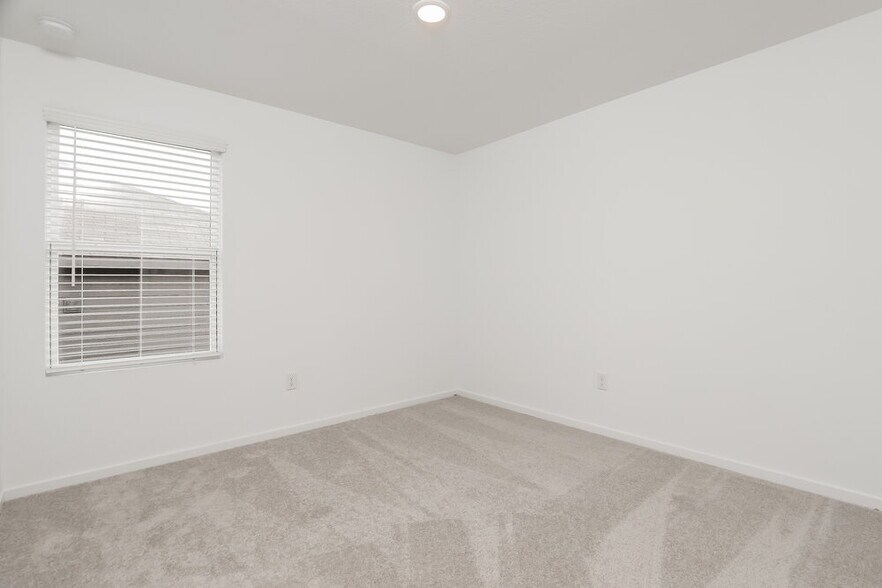 Building Photo - 261 Amy Frances Dr