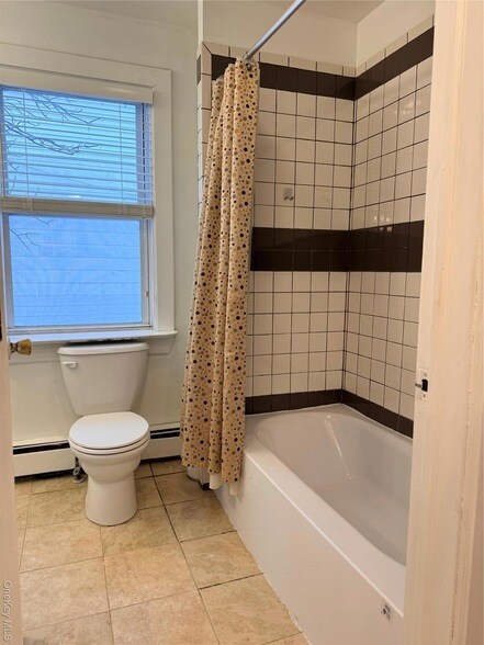 Building Photo - 35 East Ave