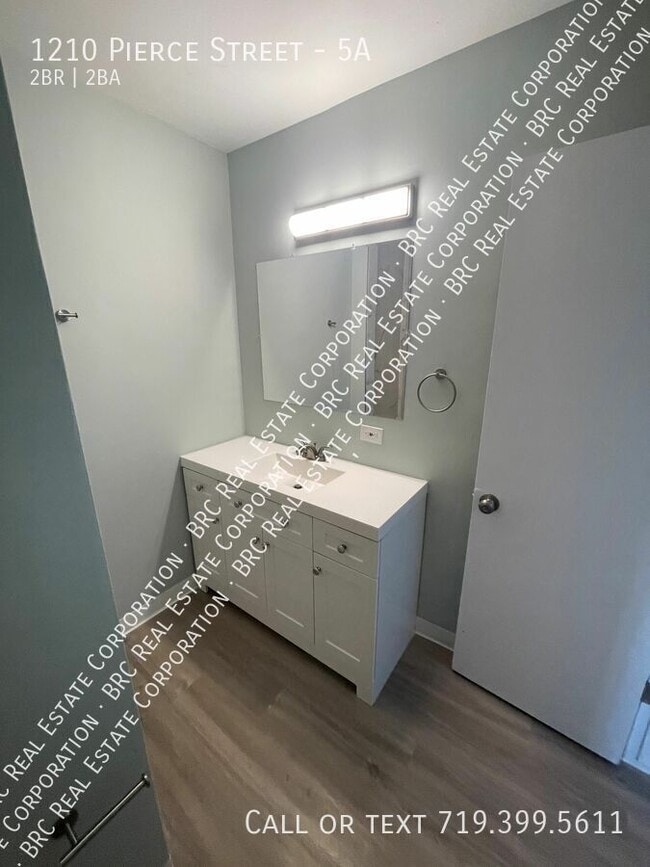 Building Photo - 1210 Pierce St