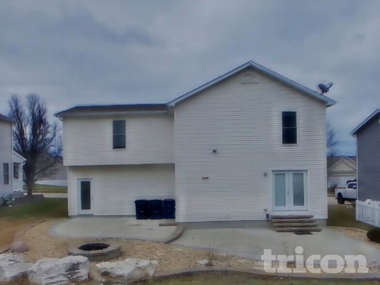 Building Photo - 4064 Jessica Dr