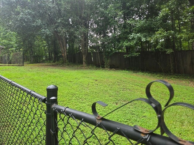 Building Photo - FOR RENT in HARRIS COUNTY with SWIMMING POOL! Available July 1st