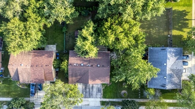 Building Photo - 1549 Revere Cir