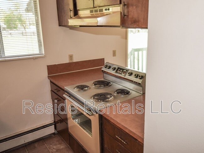 Building Photo - 301 1/2 West 500 North - 2