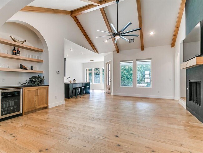 Building Photo - 2117 Aminas Wy