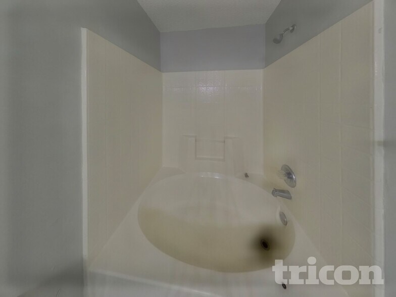 Building Photo - 350 Jamaica Cove SW