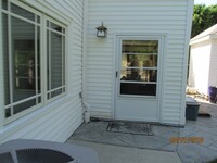 Building Photo - 11 Travis Dr