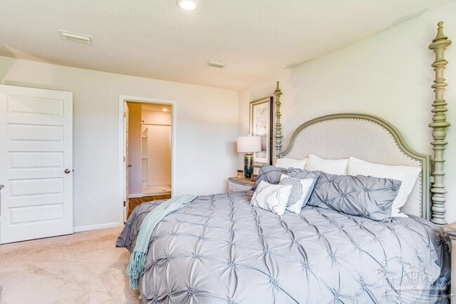Building Photo - 909 Lovebird Ct