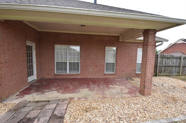 Building Photo - 1691 Rambling Brook Ln