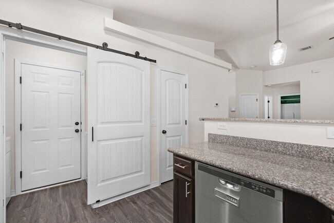Building Photo - 4395 Thistle Pine Ct