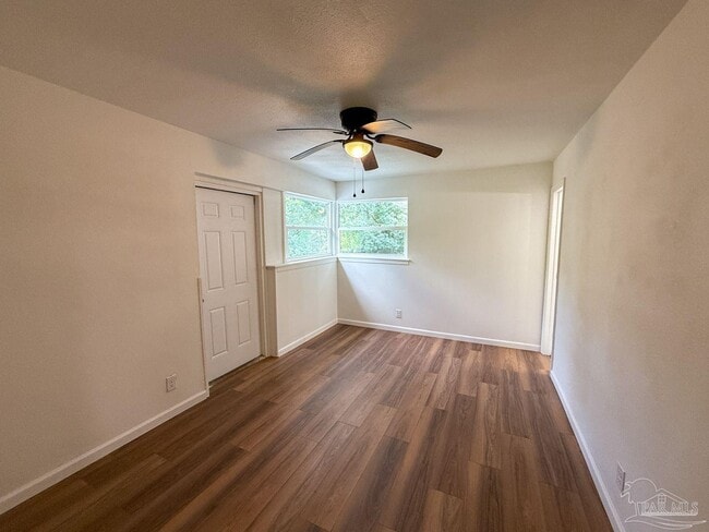 Building Photo - 5230 Springhill Dr