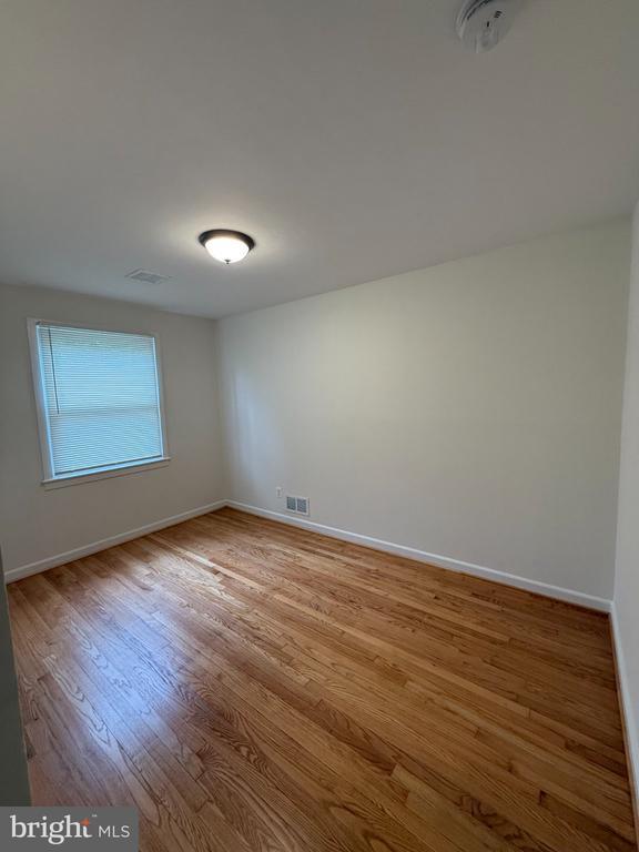 Building Photo - 4325 Maple Ave