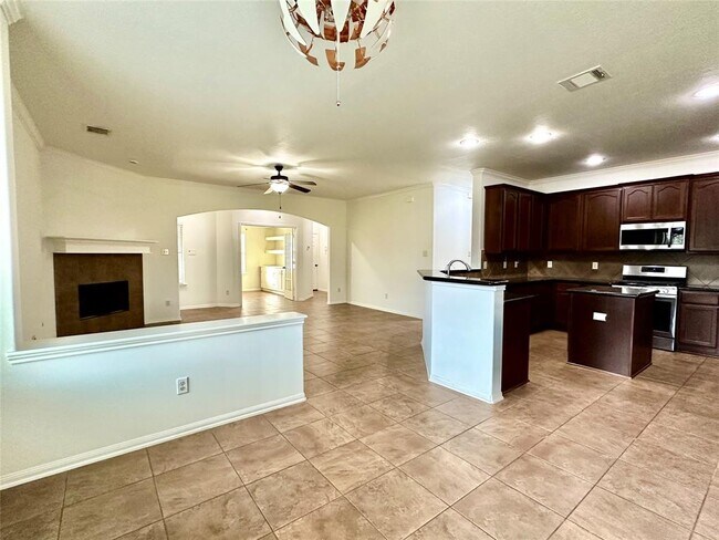 Building Photo - 2026 Bloommist Ct