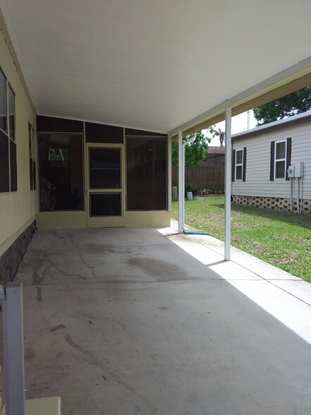 Building Photo - 156 Pinewood Terrace
