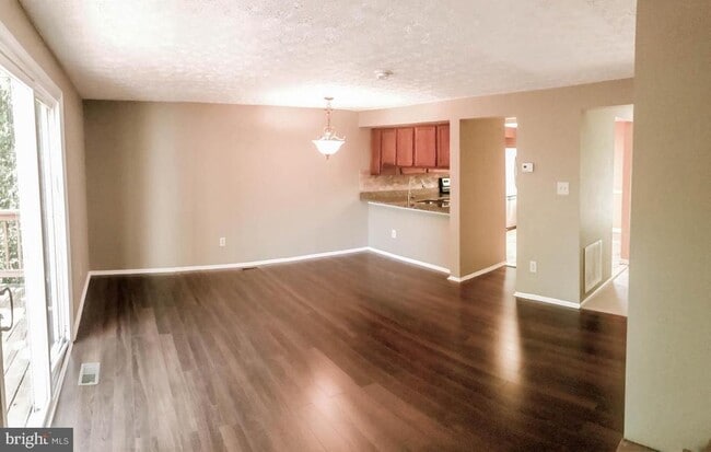 Building Photo - 1106 Patriot Ln