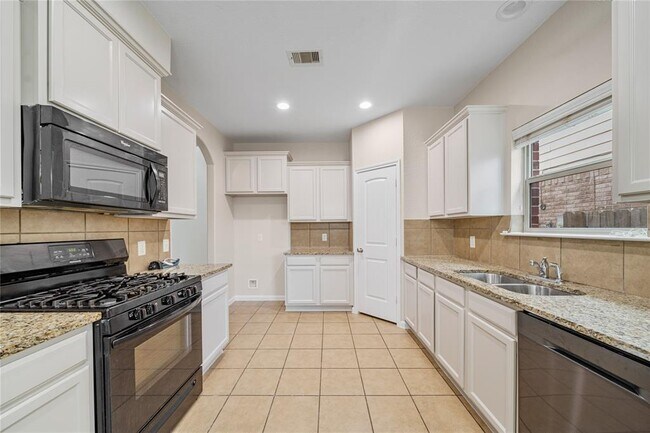 Building Photo - 6139 Sierra Springs Ln