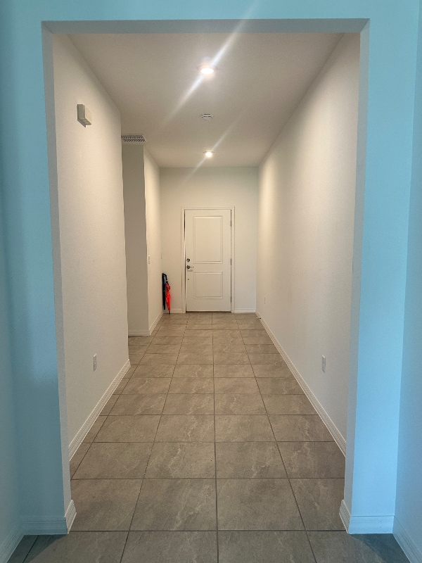 Building Photo - 5945 Cliffbow Loop