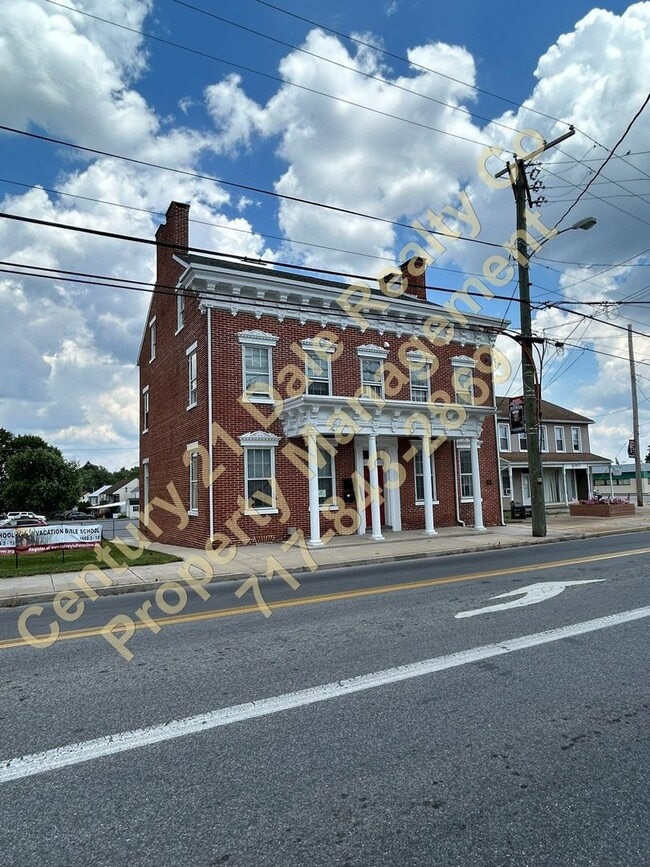 Building Photo - 5 N Main St