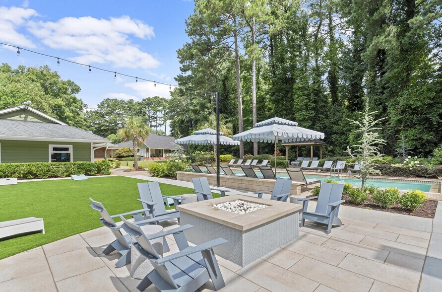 Building Photo - 2850 Delk Rd SE