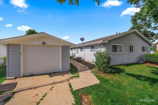 Building Photo - 1706 Willow St