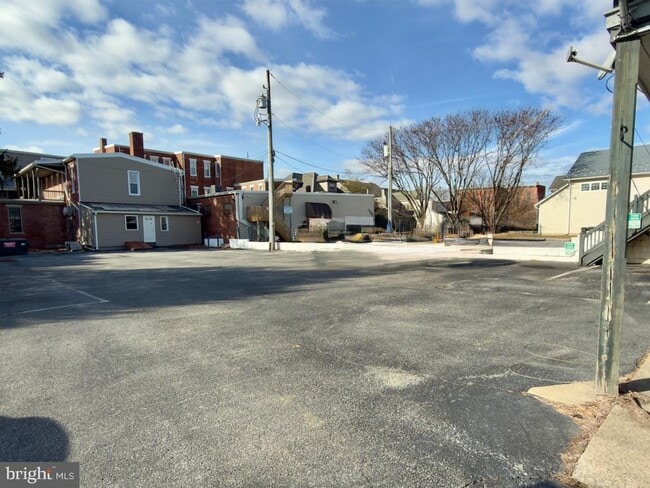 Building Photo - 31 S Main St