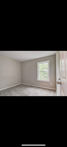 Building Photo - 1117 Eaglewood Dr