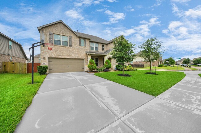 Building Photo - 28215 Shorecrest Ln