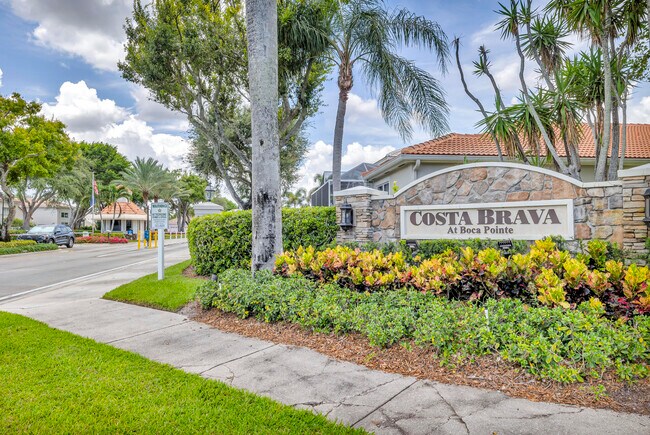 Building Photo - 6362 Brava Way