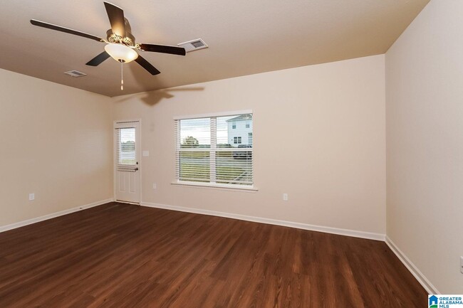 Building Photo - 6489 Rainbow Row