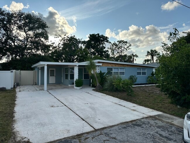 Building Photo - 5224 100th Way N