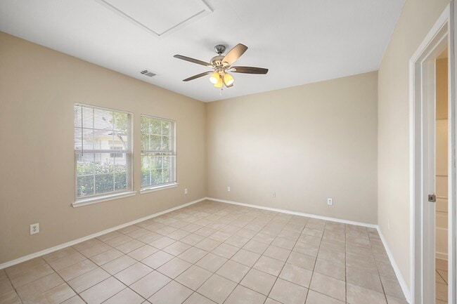 Building Photo - 6158 Settlers Lake Cir E