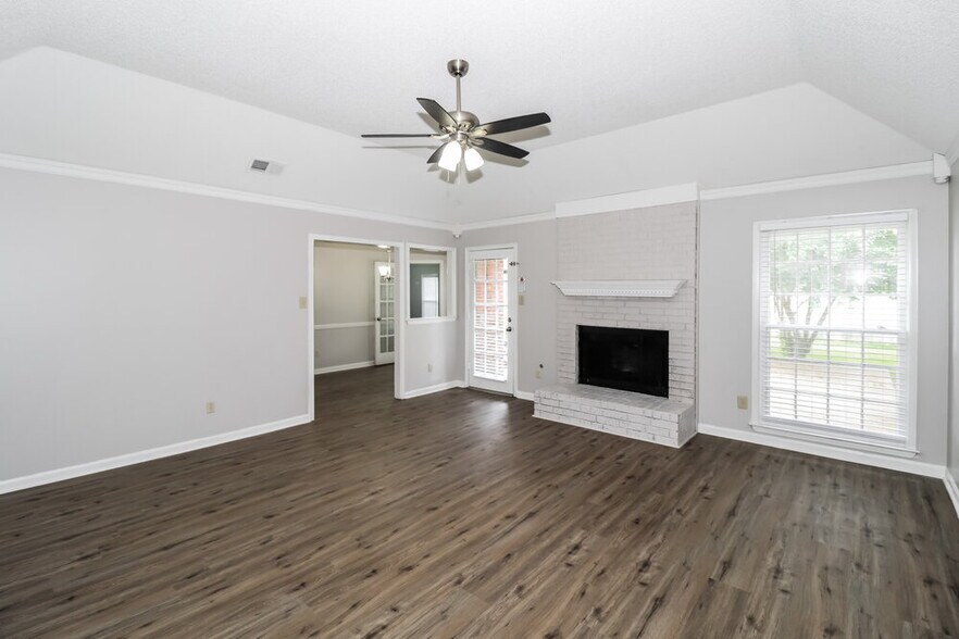 Building Photo - 1582 Wind River Cir E